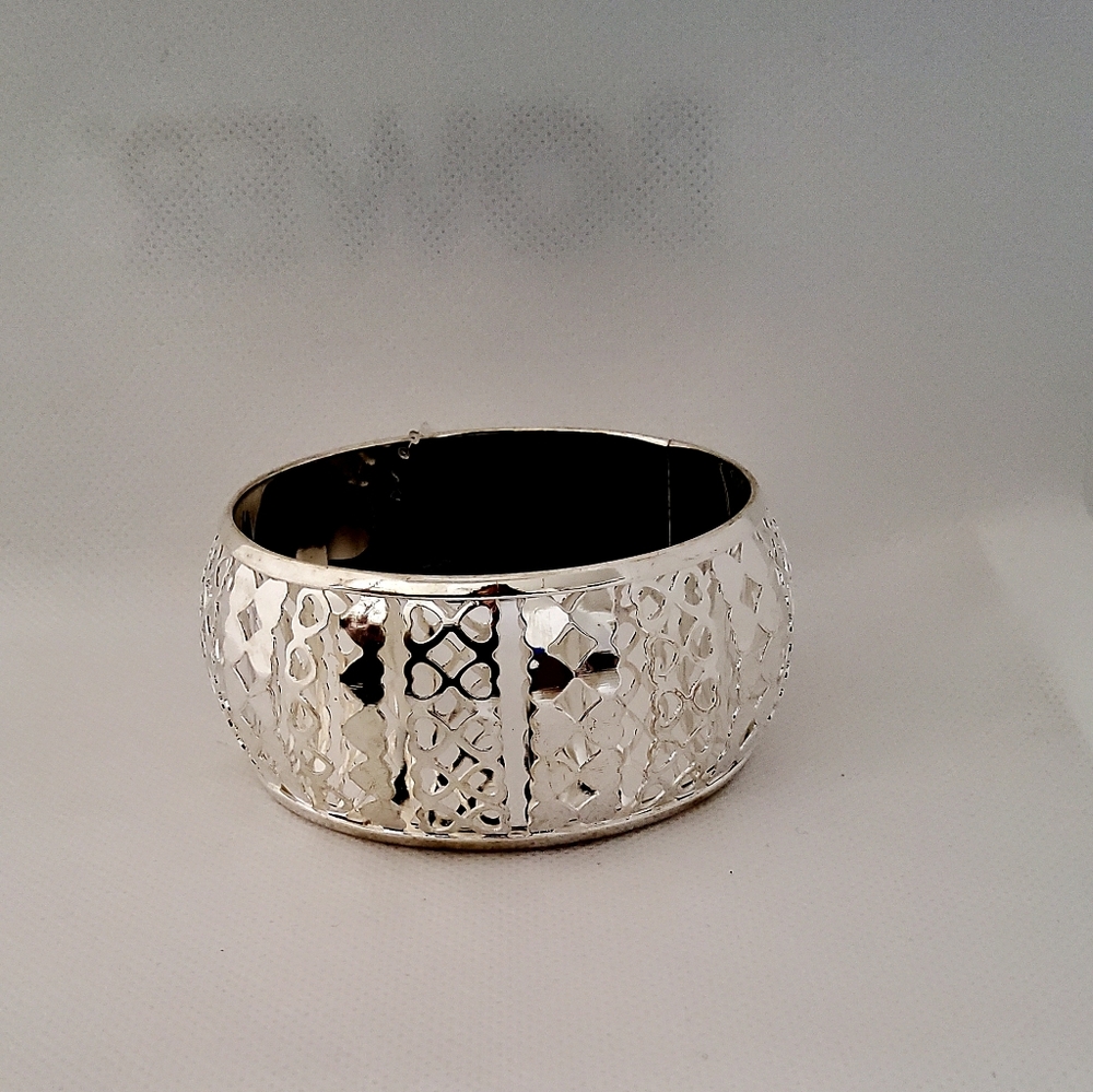 Monaco Exquisite Heart Silver Bracelet